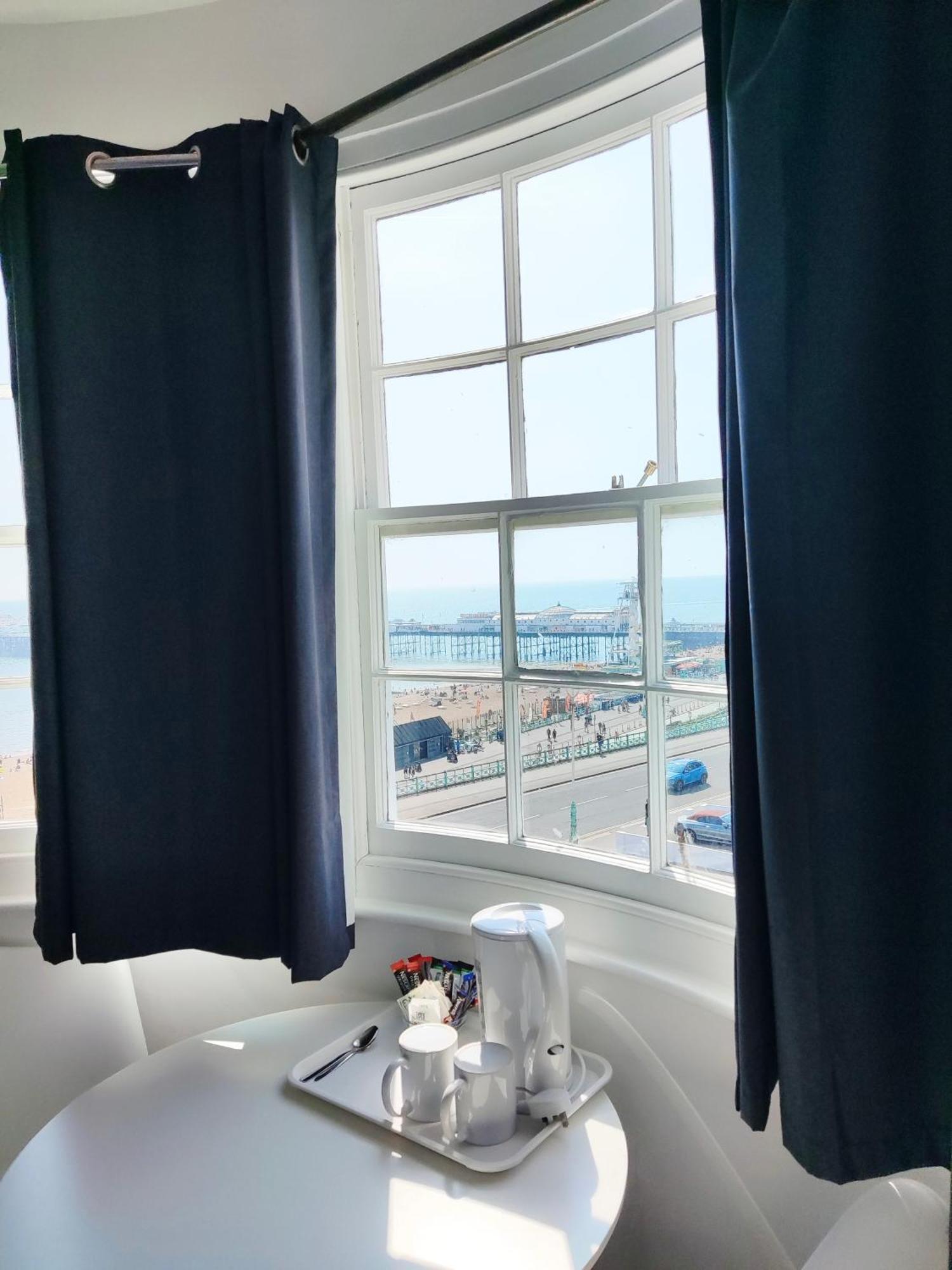 Central Wave Brighton Bagian luar foto
