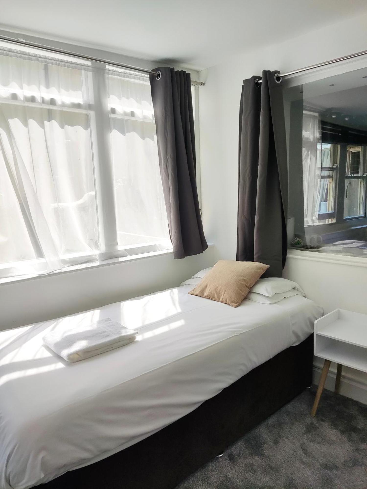Central Wave Brighton Bagian luar foto