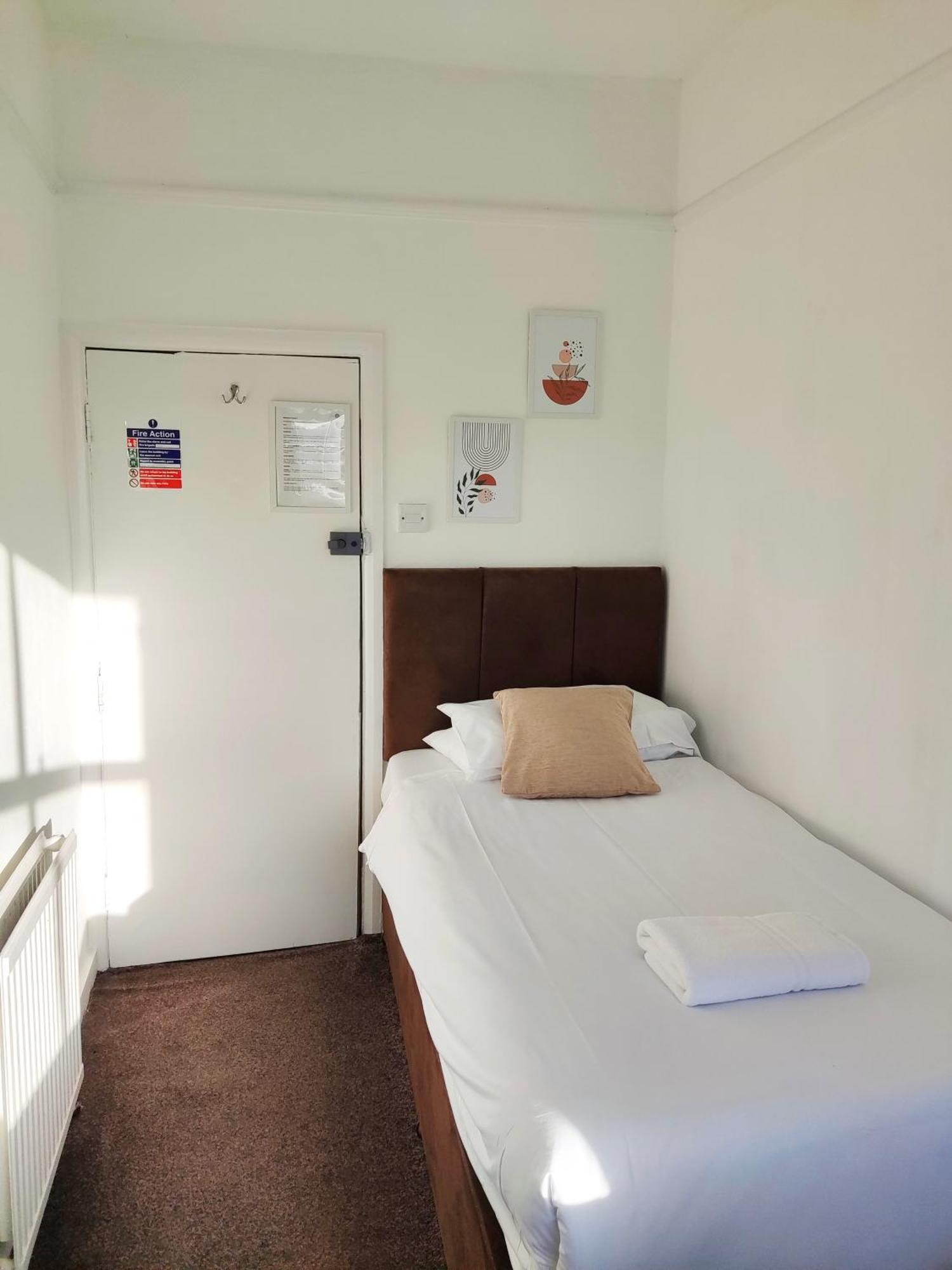 Central Wave Brighton Bagian luar foto